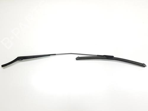 Braccio tergicristallo anteriore SKODA KAROQ (NU7, ND7) 1.5 TSI (150 hp) 31574932