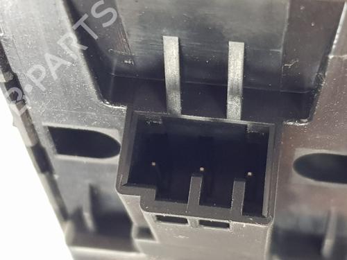 Left front window switch LAND ROVER RANGE ROVER VELAR (L560) 2.0 D180 TD4 4x4 | BP37014463I27 - Image 5