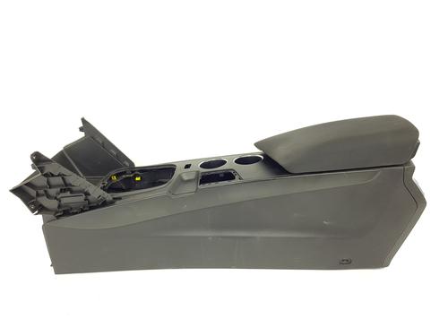Used Armrest / Center console RENAULT MEGANE IV Grandtour (K9A/M/N_) 1.5 dCi 110 (110 hp) 20321372