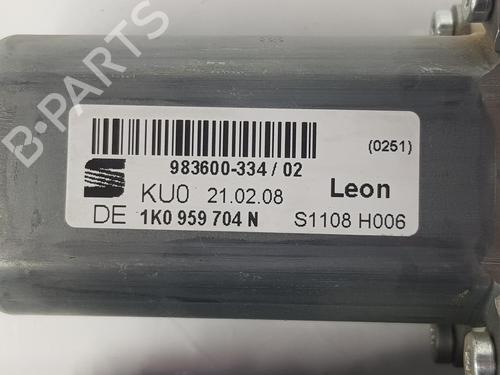Right rear window motor SEAT LEON (1P1) 1.9 TDI | BP10754667E22 