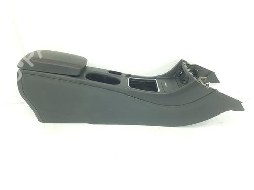 Used Armrest / Center console MERCEDES-BENZ A-CLASS (W176) A 200 (176.043) (156 hp) 7152914