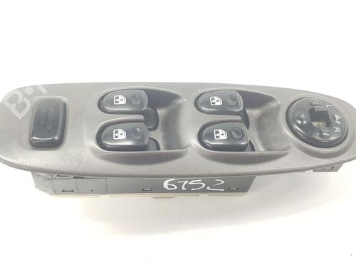 Used Left front window switch HYUNDAI ACCENT II (LC) 1.5 CRDi (82 hp) 13651072