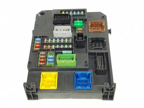 Fuse box CITROËN C4 II (NC_) 1.6 BlueHDi 100 | BP32268702E1