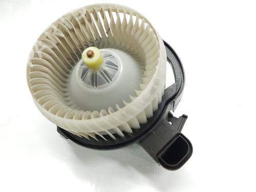 Heater blower motor LAND ROVER RANGE ROVER VELAR (L560) 3.0 D300 SDV6 4x4 | BP31805906M62