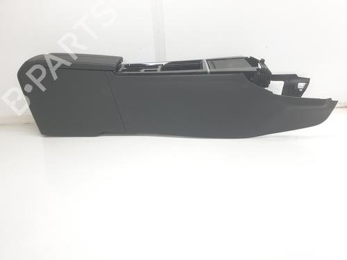 Used Armrest / Center console OPEL ASTRA L Sports Tourer (OV5) 1.2 (FRHNPJ) (110 hp) 31096256