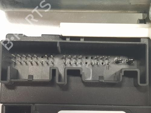 Left front window motor SEAT LEON (1P1) | BP31971167E21