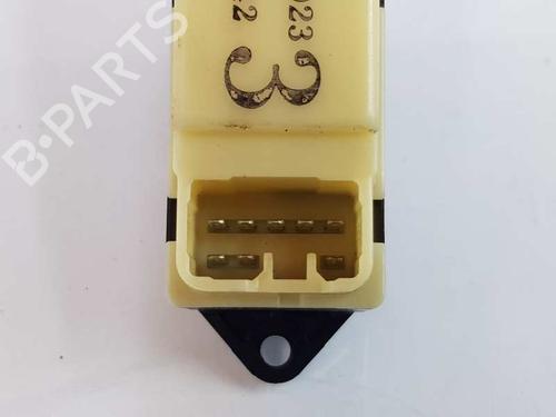 Left rear window switch MITSUBISHI GRANDIS (NA_W) 2.0 DI-D (NA8W) | BP5573053I29 