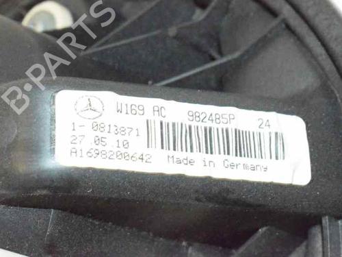 Heater blower motor MERCEDES-BENZ A-CLASS (W169) A 180 CDI (169.007, 169.307) | BP14118366M62 