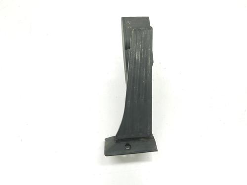 Pedal BMW X3 (E83) 2.0 d (150 hp) 15412775