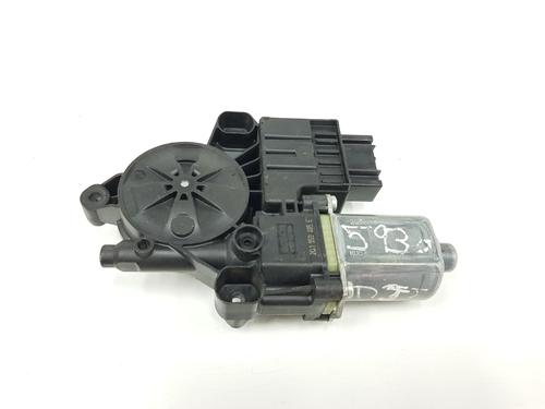 Moteur de lève-vitre avant gauche SEAT ARONA (KJ7, KJP) 1.0 TSI (115 hp) 26137993