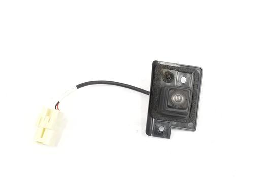 Used Tailgate handle MITSUBISHI OUTLANDER III (GG_W, GF_W, ZJ, ZL, ZK) 2.0 Hybrid 4WD (GG2W) (189 hp) 13714073