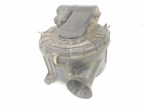Used Air filter box TOYOTA LAND CRUISER 90 (_J9_) 3.0 TD (KZJ90_, KZJ95_, KZJ90R, KZJ95R, KZJ90W, KZJ95W) (125 hp) 14101370