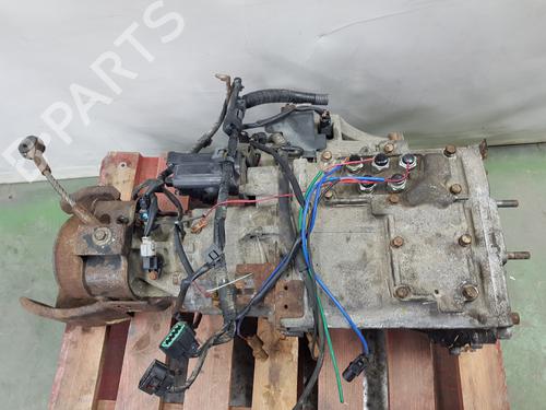 Tussenbak MITSUBISHI PAJERO III (V7_W, V6_W) 3.2 Di-D (V68W, V78W) | BP30905985M36