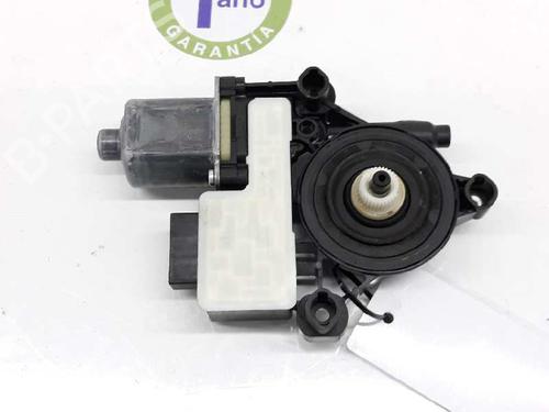 Rudehejsemotor bagstkærm højre SEAT LEON (5F1) 2.0 TDI (150 hp) 4208691