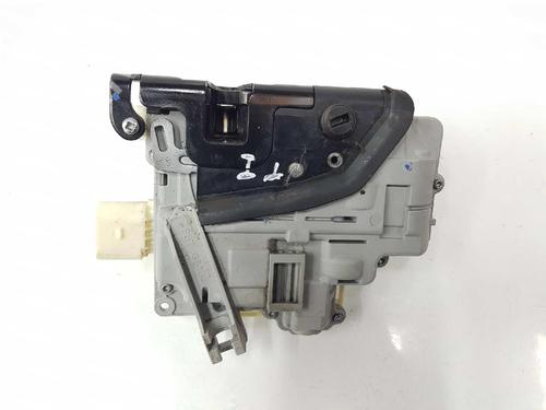 Venstre bagtil lås VW PASSAT B6 (3C2) 2.0 TDI 16V (140 hp) 3527404