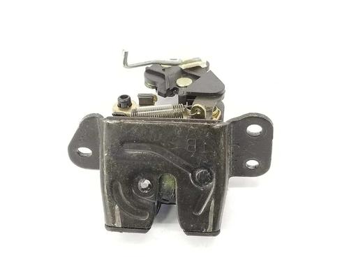 Used Tailgate lock HYUNDAI TUCSON (JM) 2.0 (141 hp) 6904753