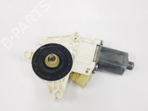 Used Left front window motor MERCEDES-BENZ M-CLASS (W164) ML 63 AMG 4-matic (164.177) (510 hp) 12508390