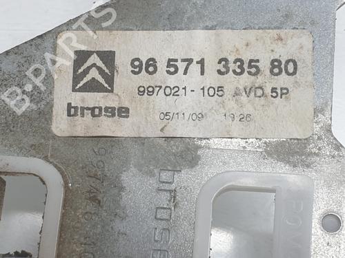 Rudehejsemekanisme Højre foran CITROËN C4 I (LC_) 1.6 HDi | BP30682490C23