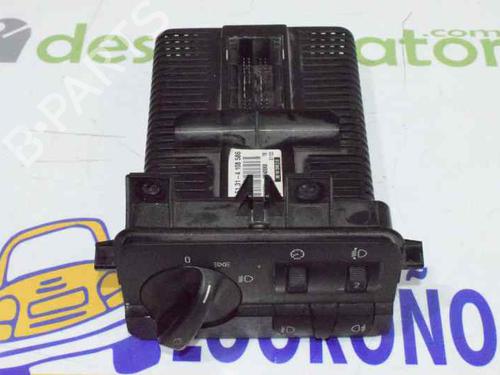Used Headlight switch BMW 3 (E46) 320 d (136 hp) 1368071