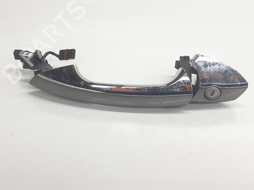 Used Front left exterior door handle MERCEDES-BENZ GLA-CLASS (X156) GLA 180 (156.942) (122 hp) 22412477