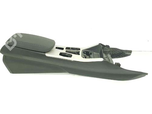 Used Armrest / Center console Armrest / Center console BMW X3 (F25) sDrive 18 d (136 hp) 7152747 7152747
