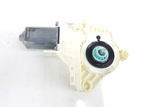 Right rear window motor LAND ROVER DISCOVERY III (L319) 2.7 TD 4x4 | BP6129726E22 