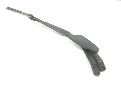 Used Front windshield wiper arm MERCEDES-BENZ E-CLASS Coupe (C207) E 250 CDI / BlueTEC / d (207.303, 207.304) (204 hp) 17670104