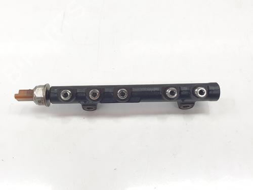 Used Injection rail Injection rail 38001182 38001182