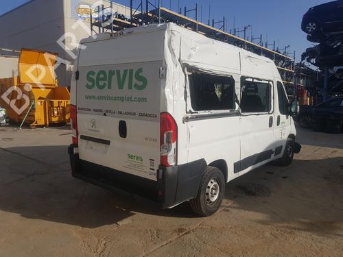 Kabinelys PEUGEOT BOXER Bus 2.2 BlueHDi 140 | BP32679565I8 