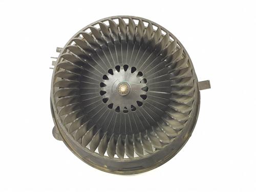 Ventilator motor SKODA KAROQ (NU7, ND7) 1.6 TDI (115 hp) 18298424