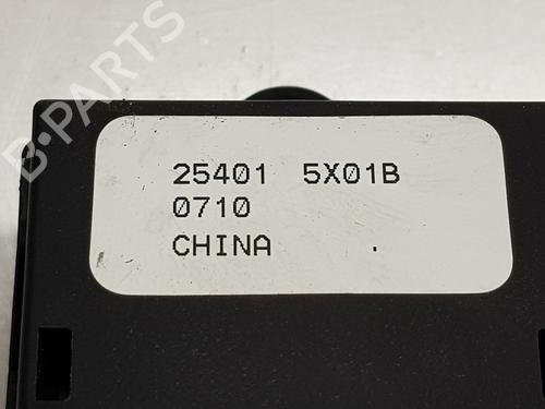 Left front window switch NISSAN NAVARA NP300 (D40) 2.5 dCi 4WD | BP29633415I27 