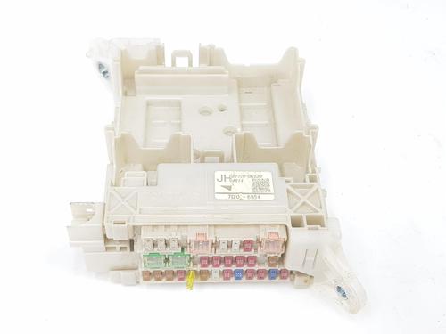 Used Fuse box TOYOTA HILUX VIII Pickup (_N1_) 2.4 D 4WD (GUN125_, GUN125R) (150 hp) 18483625