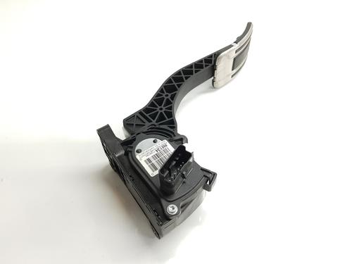Pedal PEUGEOT 3008 II SUV (MC_, MR_, MJ_, M4_) 1.5 BlueHDi 130 | BP26973897I4 