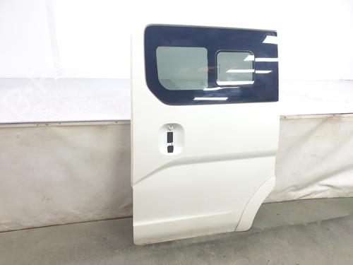 Left slide door NISSAN NV200 / EVALIA Bus e-NV (ME0M) | BP11352952C74 