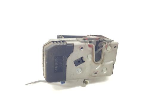 Front left lock OPEL VIVARO A Bus (X83) 2.0 CDTI (F7, J7, A07) | BP21842765C98 