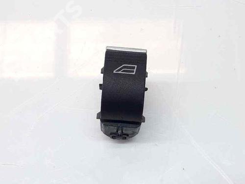 Used Left rear window switch Left rear window switch FORD FOCUS III 1.6 TDCi (115 hp) 5586773 5586773