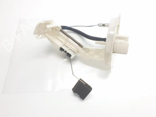 Used Fuel pump MERCEDES-BENZ C-CLASS (W204) [2007-2015]  27183558