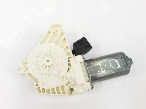 Left front window motor MERCEDES-BENZ CLA Coupe (C117) CLA 200 CDI / d (117.308) | BP13102220E21 
