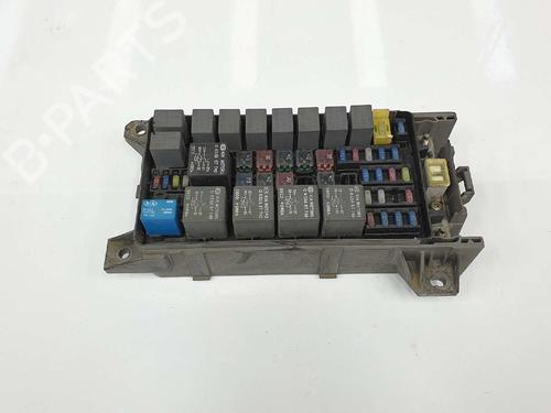 Fuse box KIA SORENTO I (JC) 2.4 | BP7240212E1 