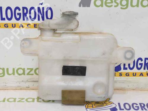 Used Windscreen washer tank TOYOTA LAND CRUISER 90 (_J9_) 3.0 D-4D 4WD (KDJ90_, KDJ95_, KDJ90W, KDJ95W) (163 hp) 7420583