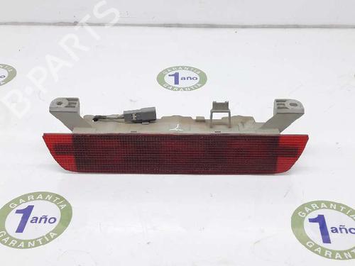 Centralt baglys TOYOTA LAND CRUISER 90 (_J9_) 3.0 TD (KZJ90_, KZJ95_, KZJ90R, KZJ95R, KZJ90W, KZJ95W) (125 hp) 10975342