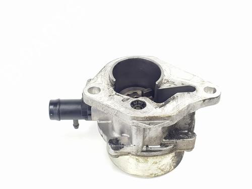 Used Vacuum pump DACIA LODGY (JS_) 1.5 dCi (90 hp) 30724724