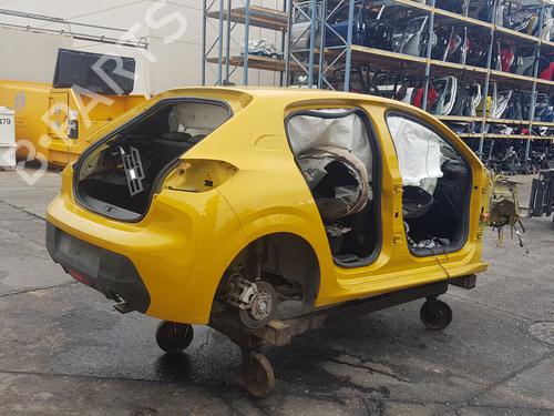 Centralt baglys PEUGEOT 208 II (UB_, UP_, UW_, UJ_)  | BP29943407I39 