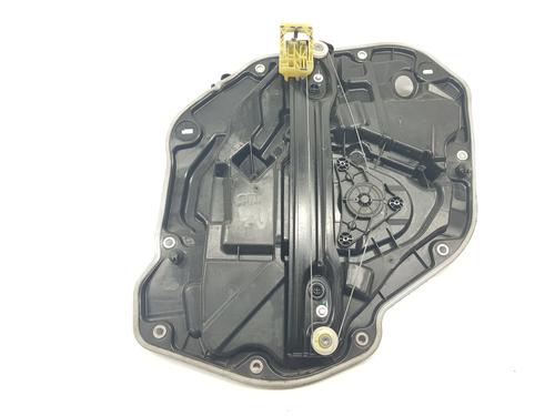 Vindusheismekanisme venstre bak BMW 1 (F40) 118 d | BP30530340C24