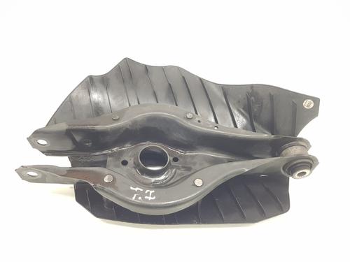 Venstre bagtil bærearm BMW 1 (F20) 118 d (143 hp) 33119580