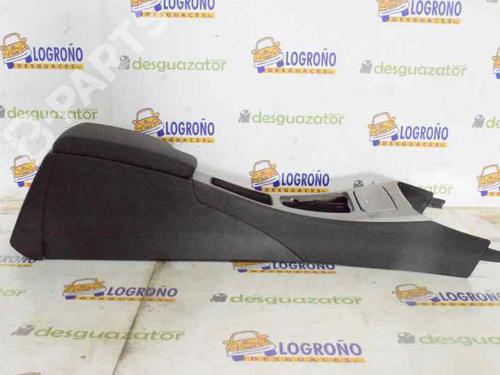 Used Armrest / Center console Armrest / Center console BMW 3 (E90) 320 d (163 hp) 7153034 7153034