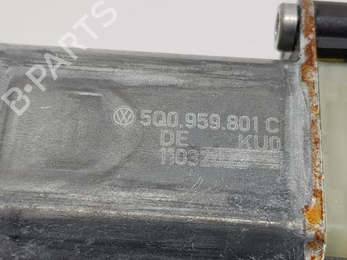 Left front window motor CUPRA FORMENTOR (KM7, KMP) 2.5 VZ5 4Drive | BP22548426E21 