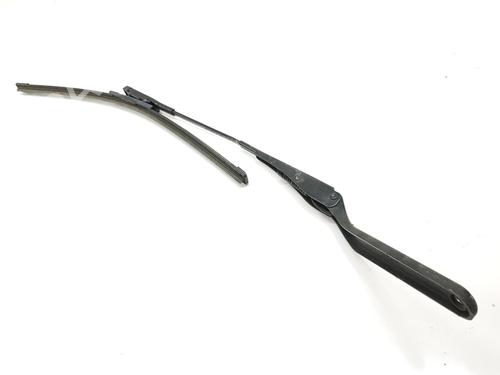 Used Front windshield wiper arm BMW 1 (E87) 123 d (204 hp) 18132447