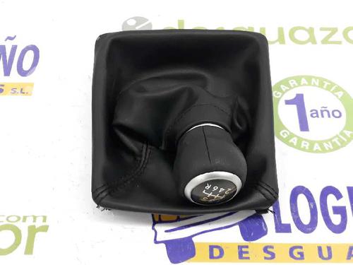 Used Shift knob SUBARU IMPREZA Hatchback (GR, GH, G3) 2.5 WRX STI AWD (GRF) (301 hp) 11392966