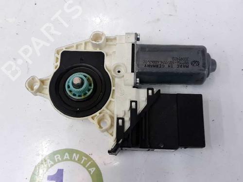 Used Right rear window motor VW GOLF VI (5K1) 2.0 TDI (110 hp) 5334367